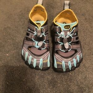 Vibram size 37 five finger shoes